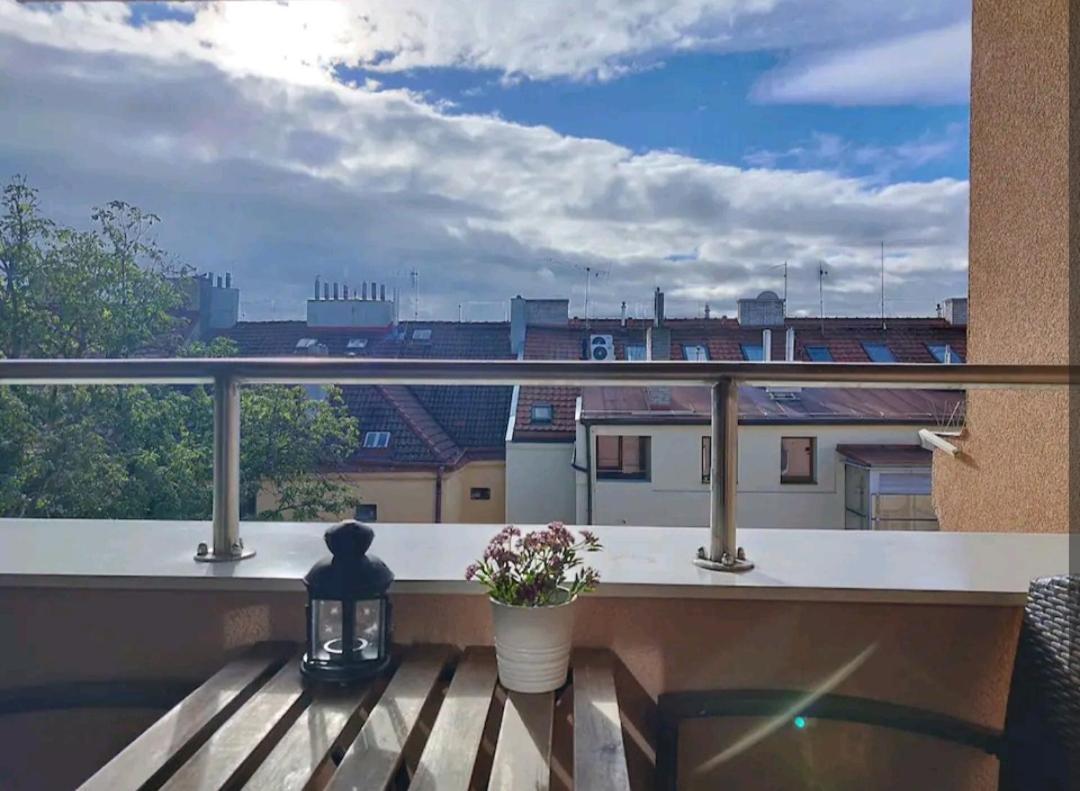 Cozy Rooftop With Balcony 프라하 외부 사진